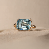 Mara Vintage Blue Zirconia Ring